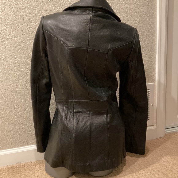 Leather jacket - Picture 5 of 12